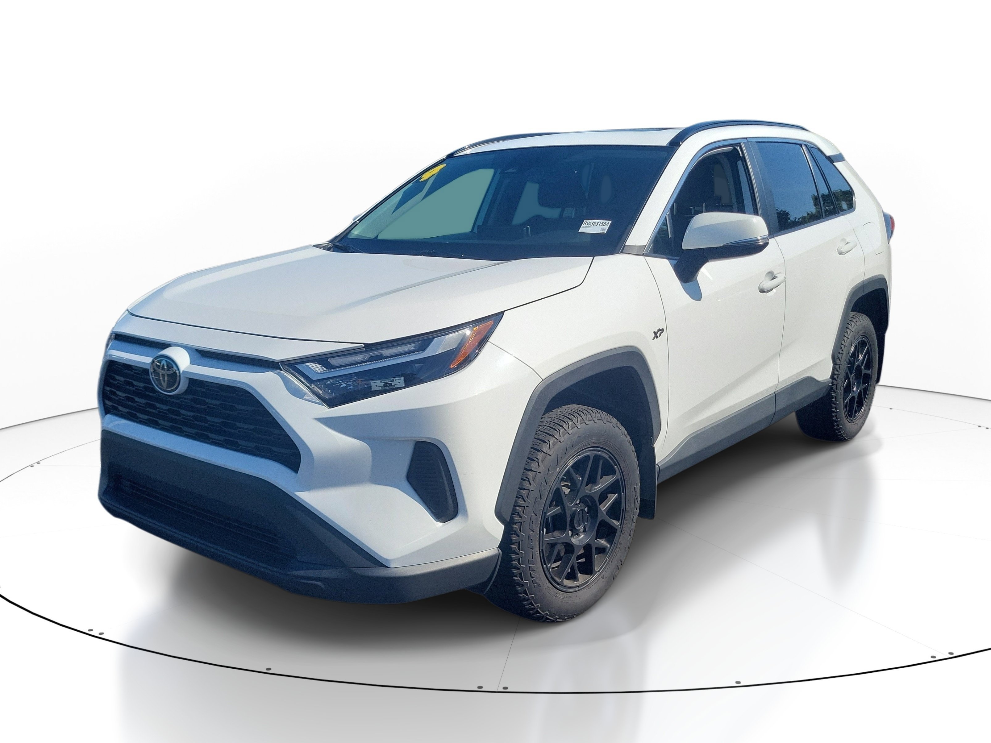 Used 2024 Ice Toyota XLE image 2