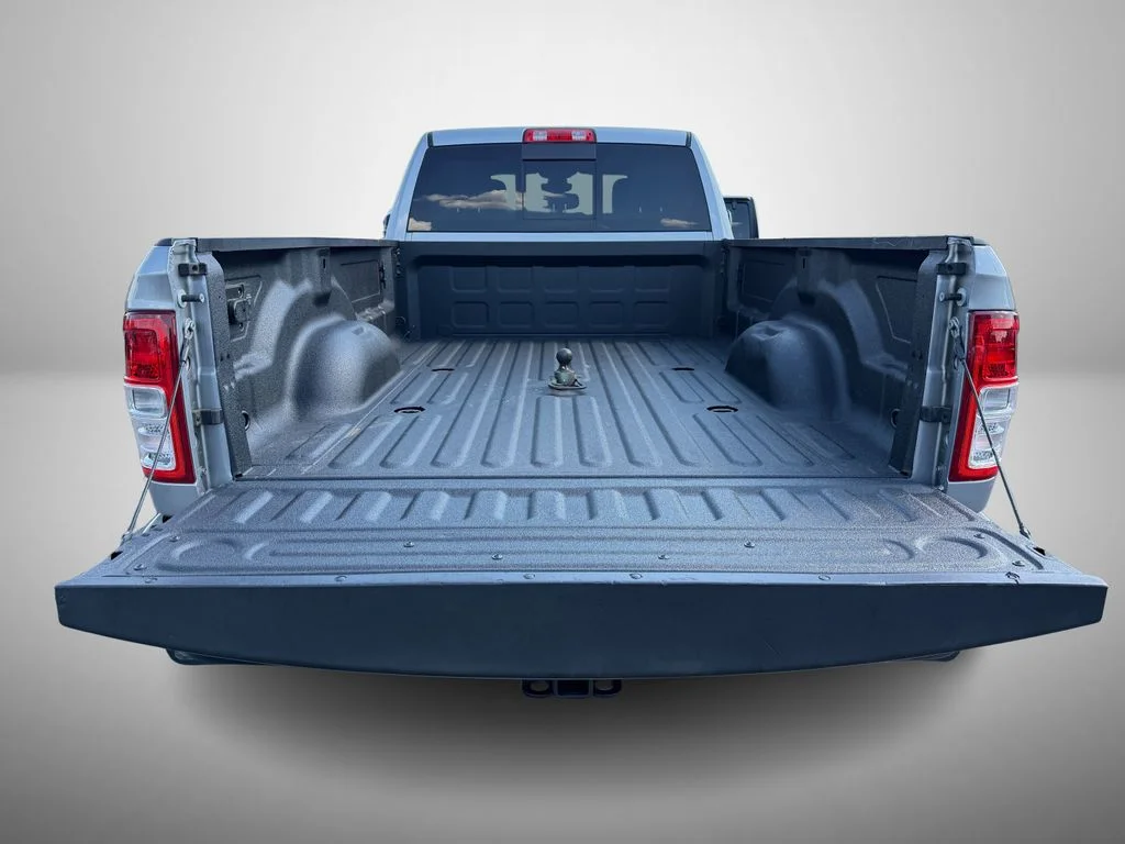 Used 2022 Silver Ram Tradesman image 10