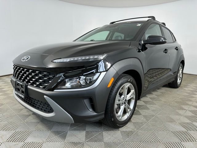 Used 2023 Black Hyundai SEL image 8