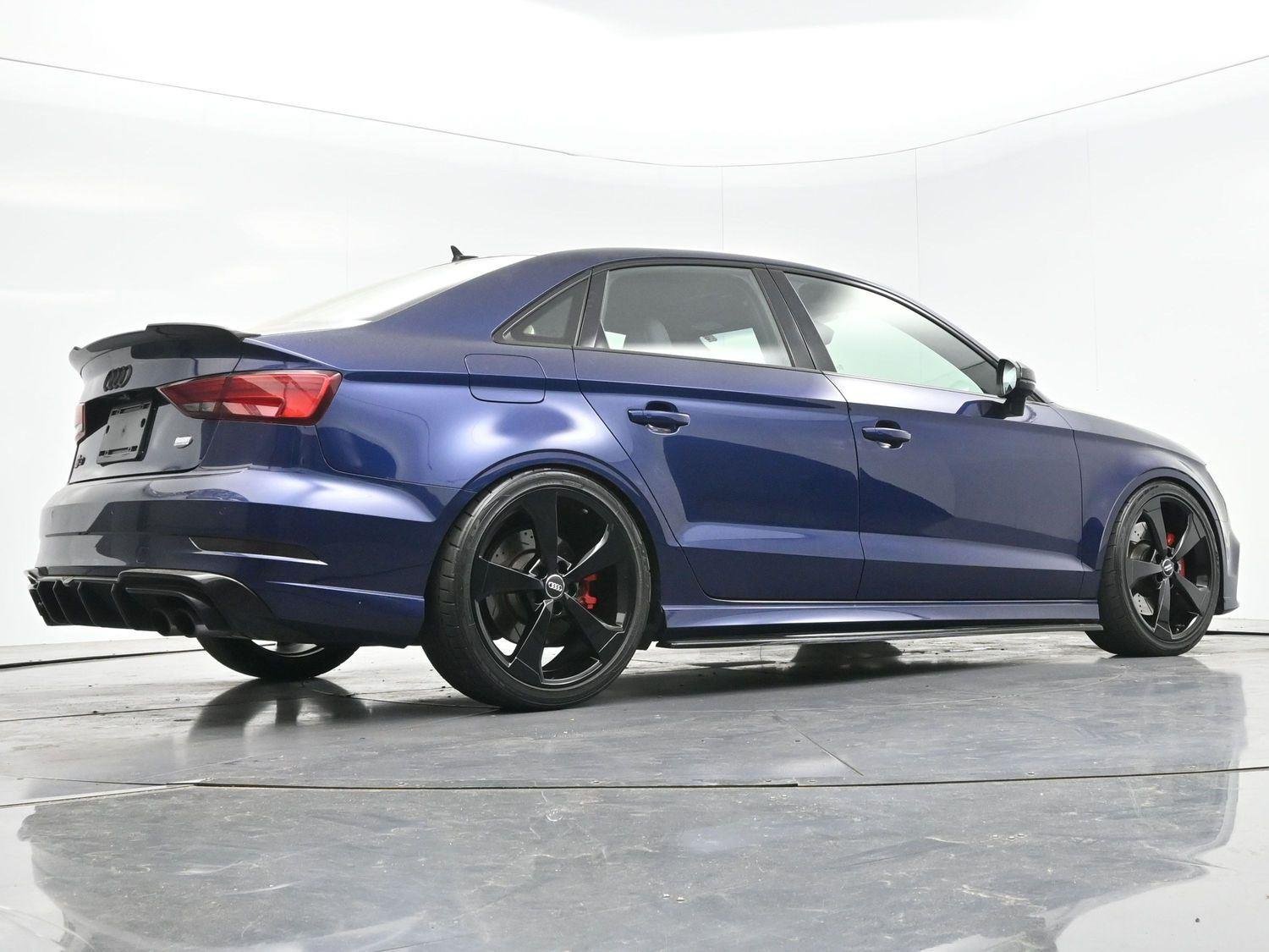 Used 2019 Navarra Blue Metallic Audi Premium Plus image 48