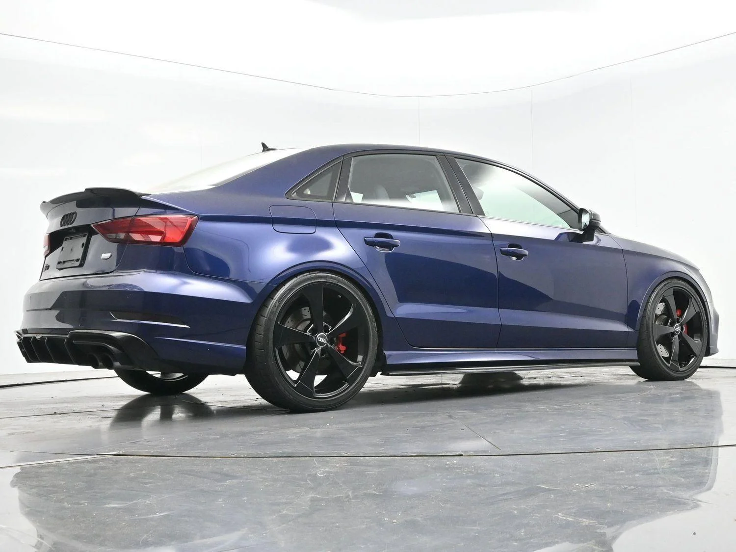 Used 2019 Navarra Blue Metallic Audi Premium Plus image 48