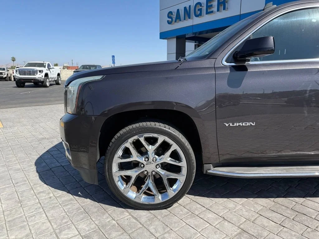 Used 2015 IRIDIUM METALLIC GMC SLE image 5