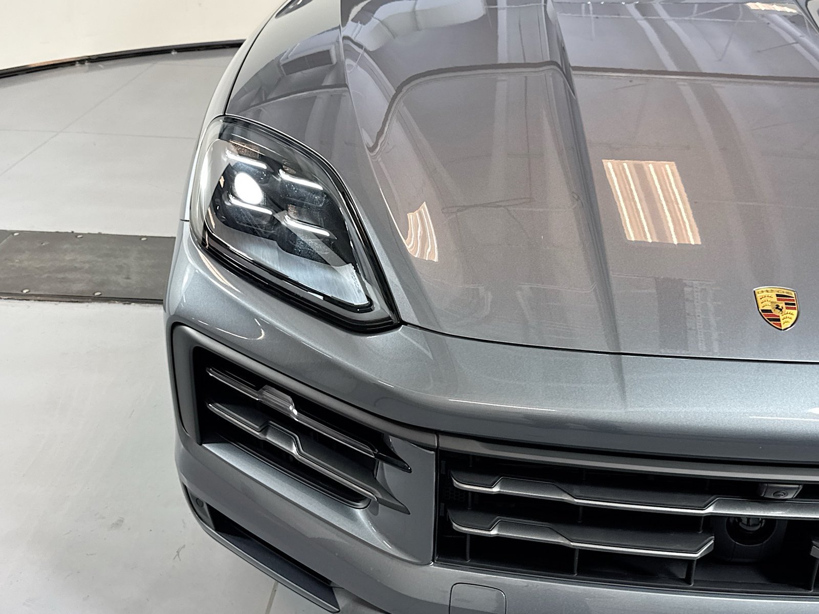 Used 2026 Vanadium Grey Metallic Porsche  image 27