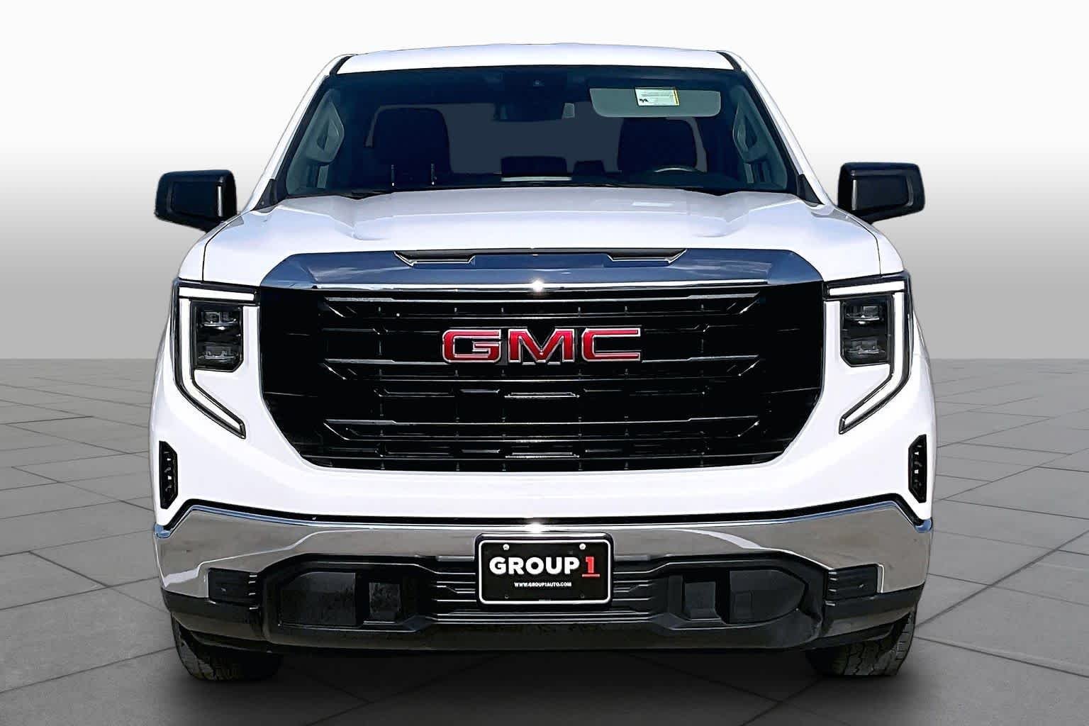 Used 2022 Summit White GMC Pro image 4