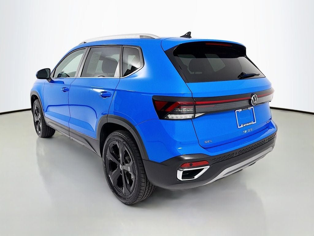 Certified Used 2025 Cornflower Blue Volkswagen SEL 4MOTION image 5