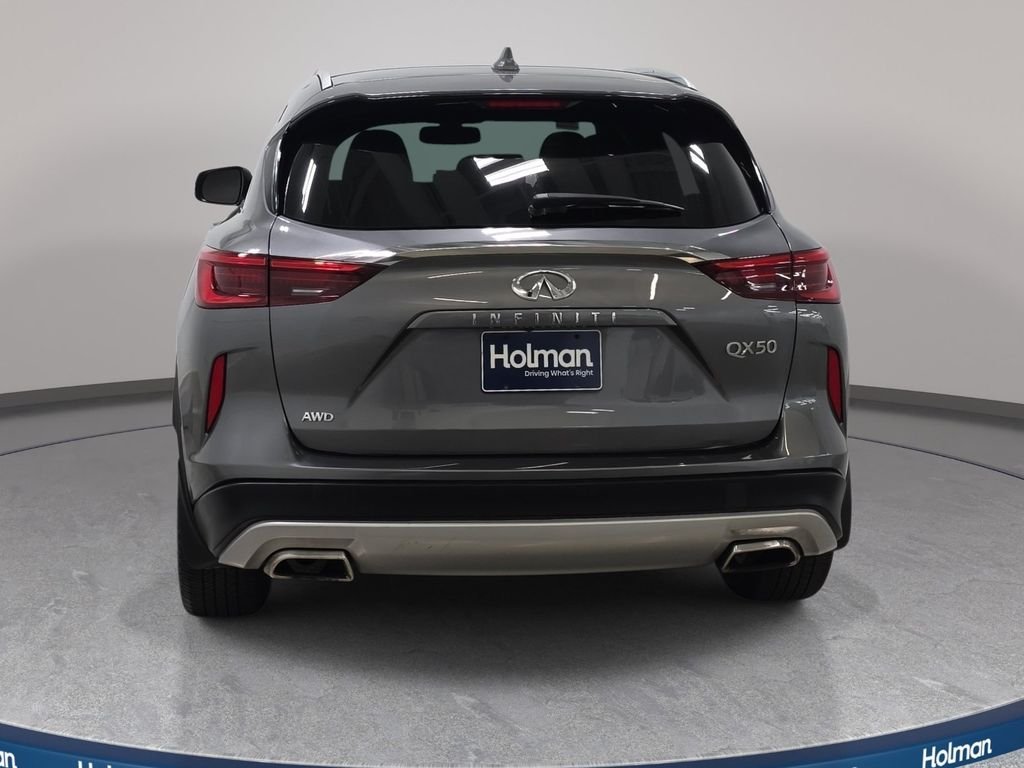 Used 2019 Graphite Shadow INFINITI LUXE image 7