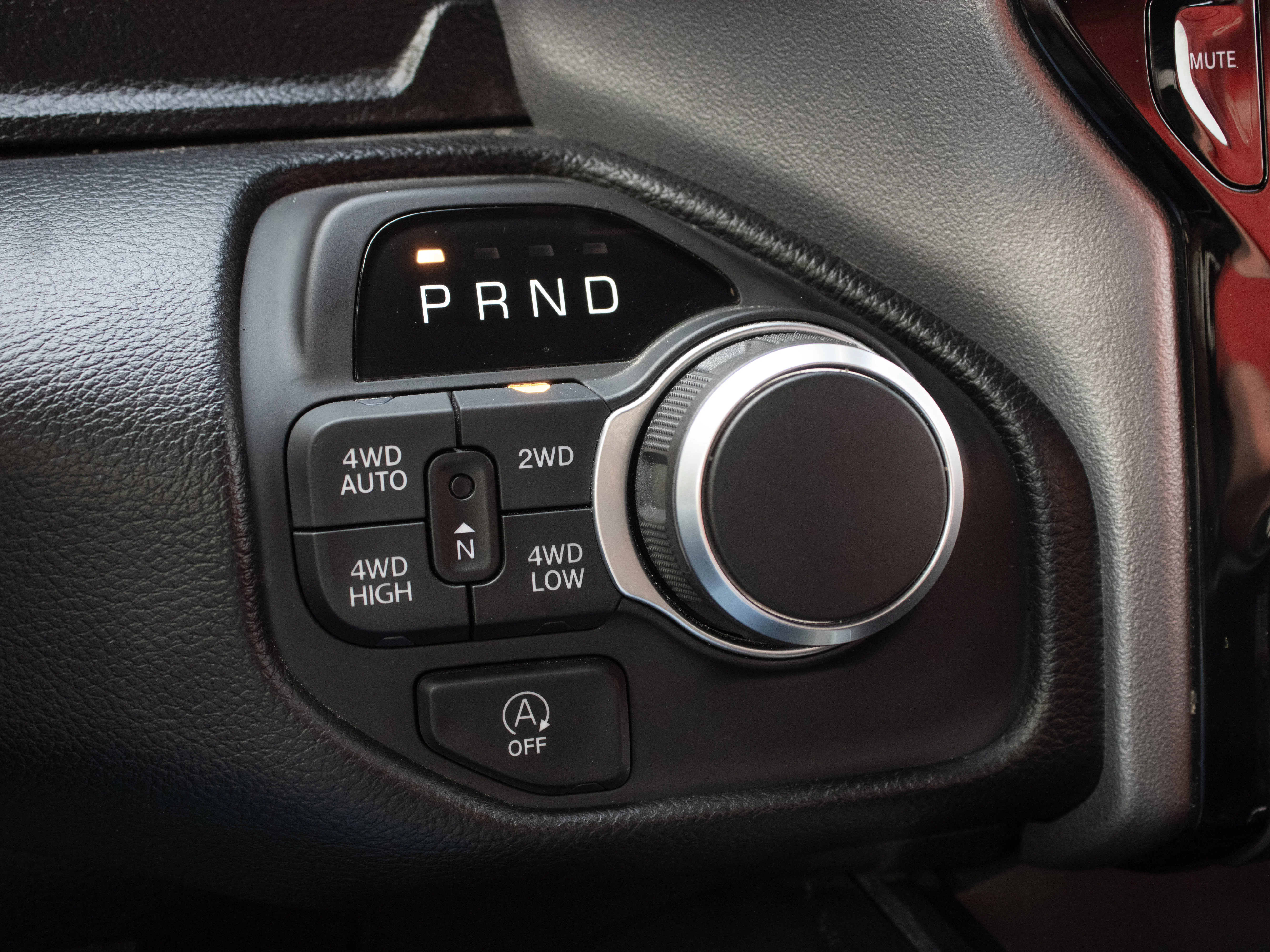 Used 2025 Silver RAM Big Horn*| 3.0L Hurricane Twin Turbo | Heated Seats | Heated Steering Wheel | image 28