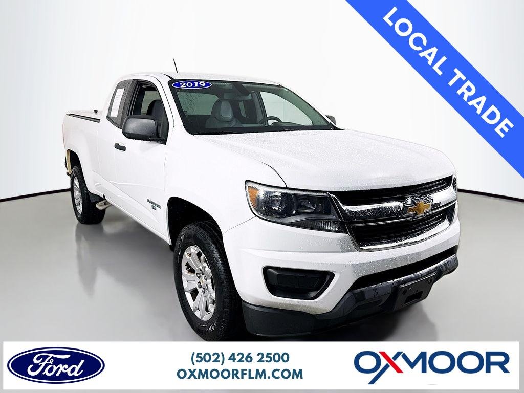 Used 2019 WHITE Chevrolet Work Truck image 1