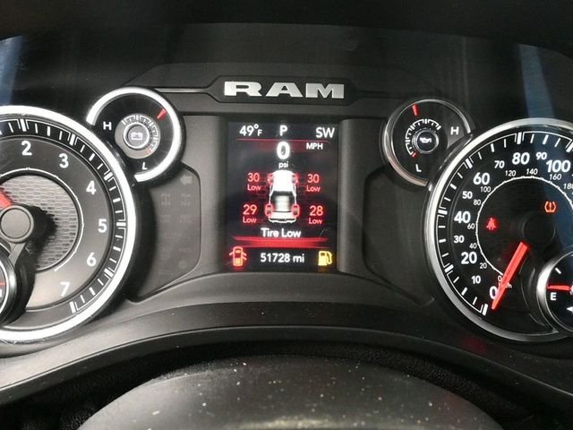 Used 2021 White Ram Big Horn/Lone Star image 17