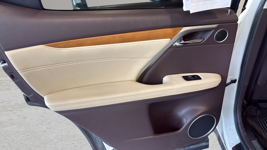 Used 2019 White Lexus 350 image 15
