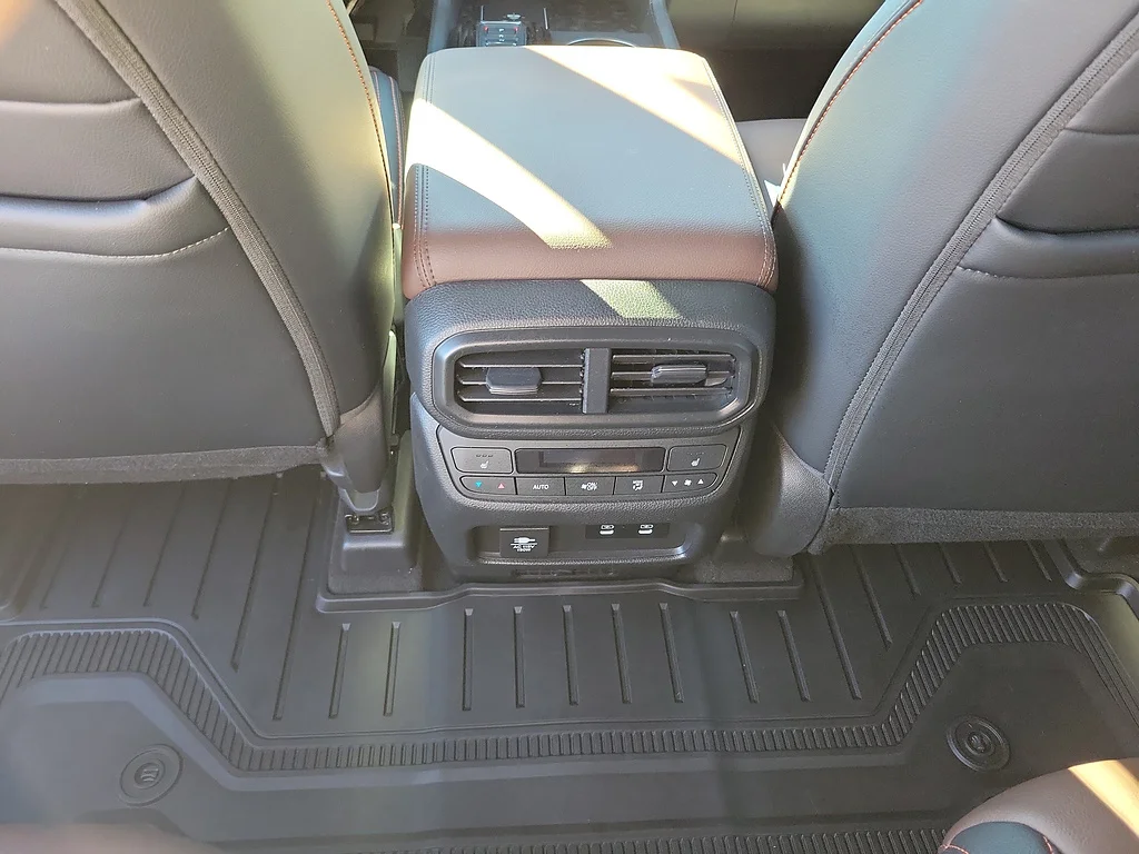 2026 Honda Pilot TrailSport, photo 11 of 12