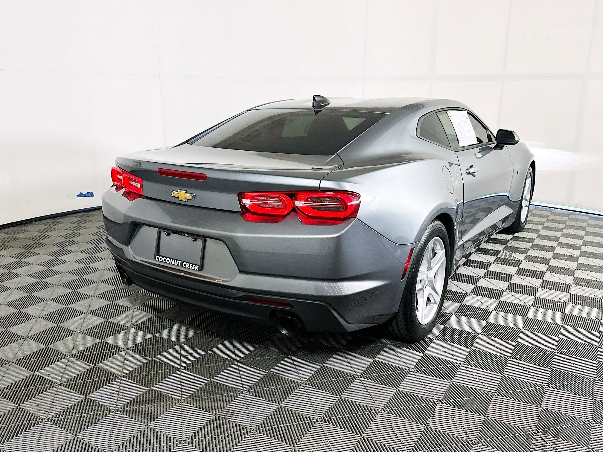 Used 2020 Satin Steel Gray Metallic Chevrolet 1LT image 3