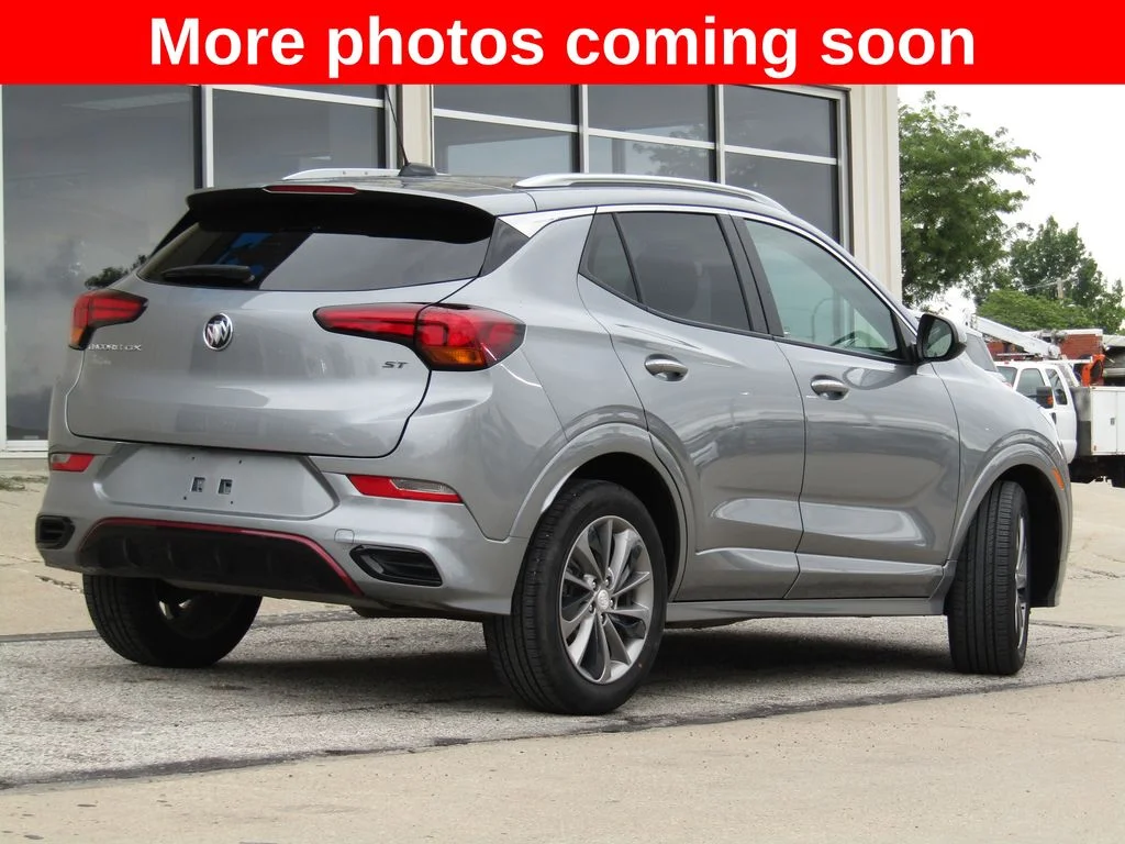Used 2023 Moonstone Gray Metallic Buick Select image 3