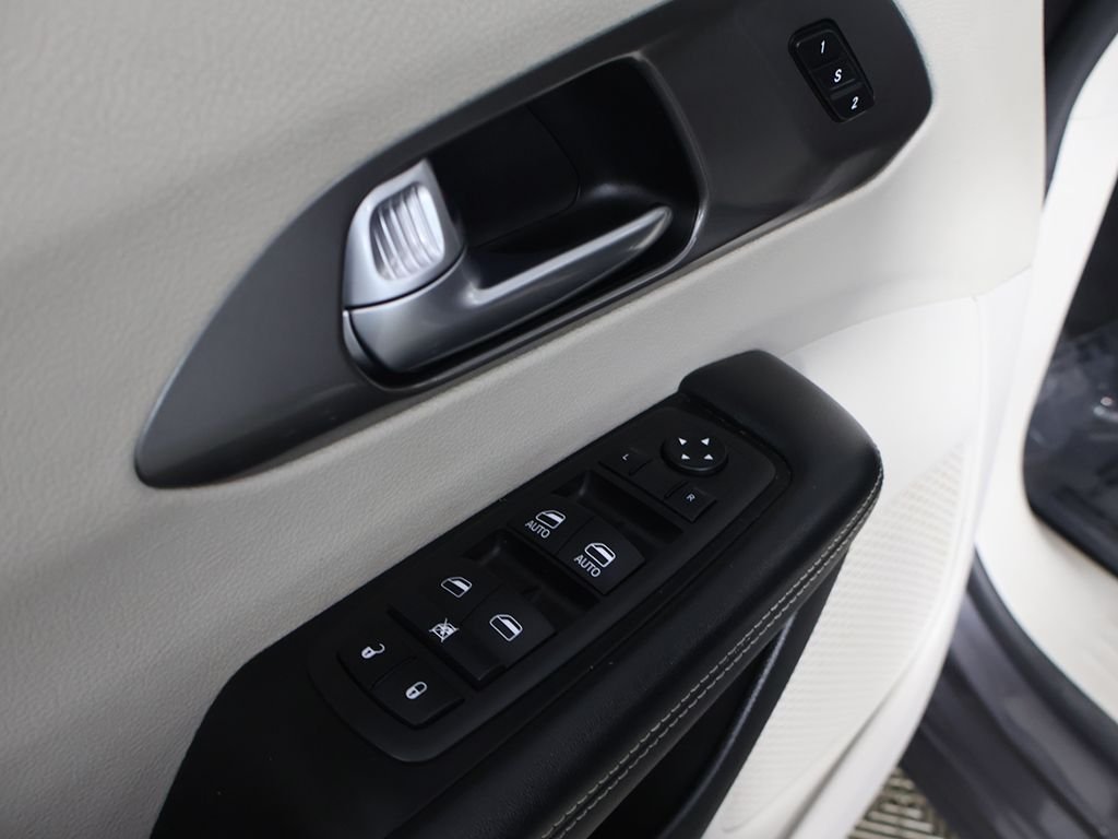Used 2023 Gray Chrysler Touring L image 36
