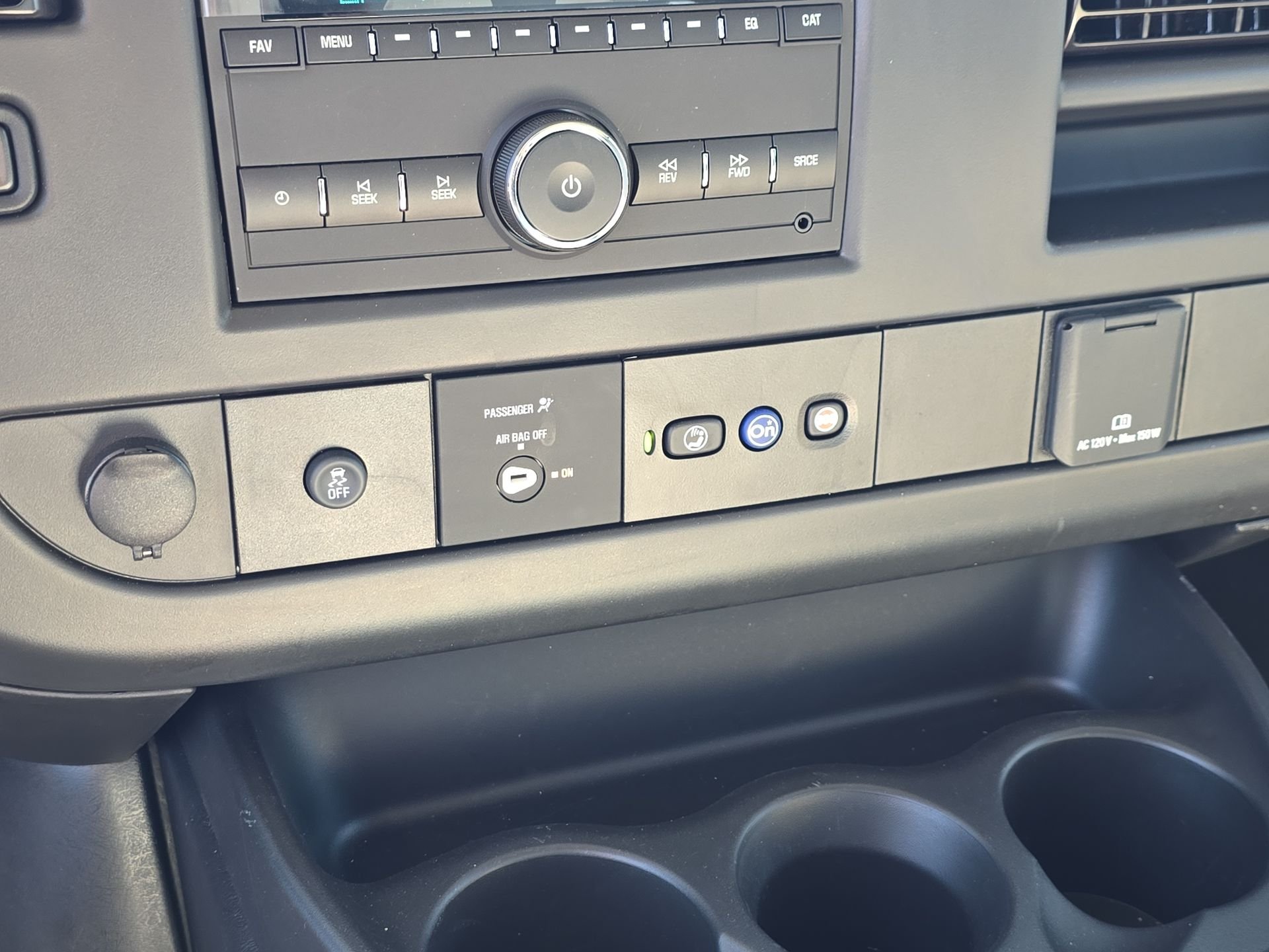 New 2025 Summit White GMC 1WT image 35