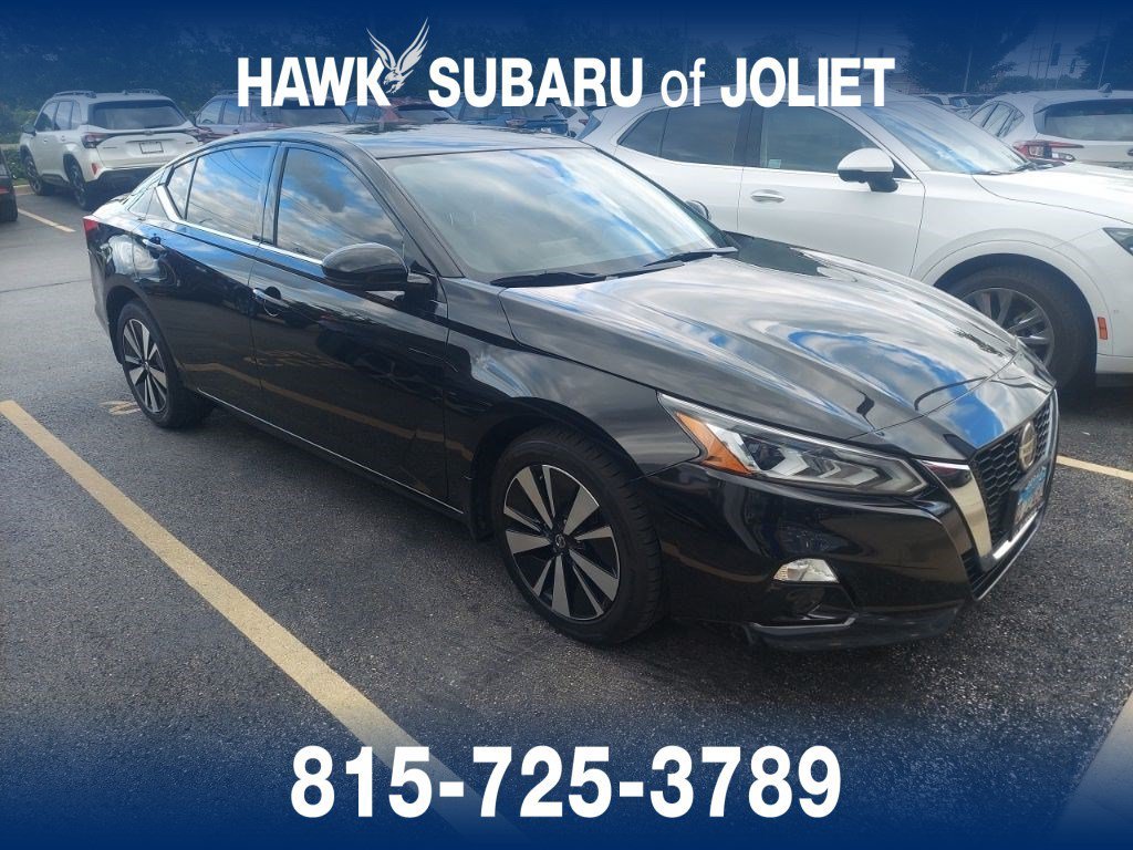 Used 2019 Super Black Nissan 2.5 SL image 6