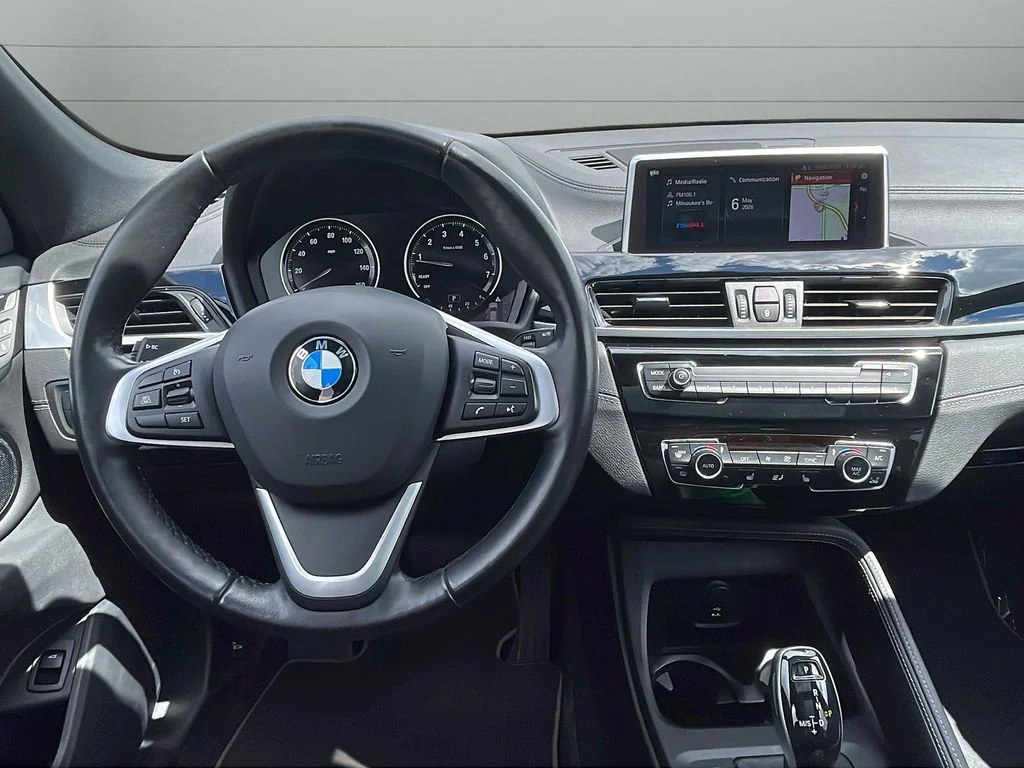 Used 2022 Black BMW xDrive28i image 36