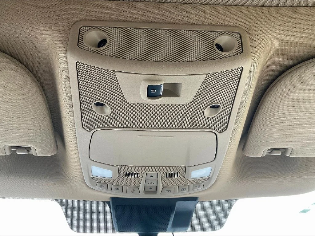 Used 2020 Red Ford Lariat image 18