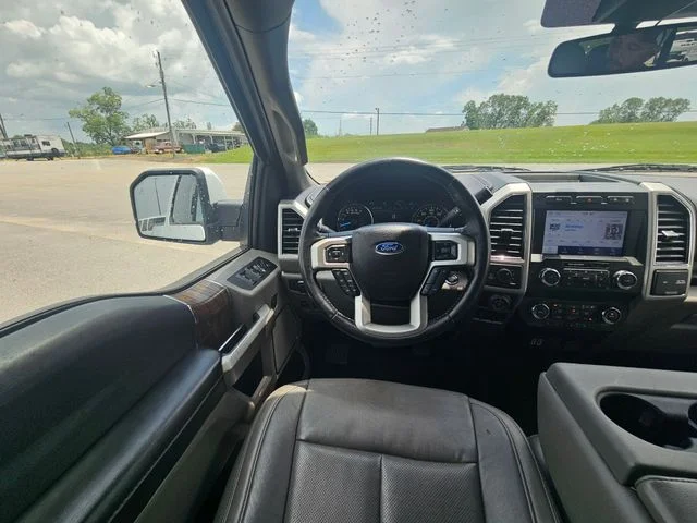 Used 2020 White Ford Lariat image 13