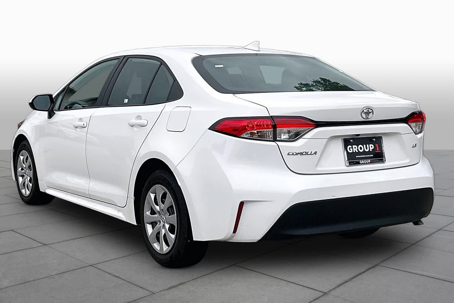 Used 2024 Ice Cap Toyota LE image 12