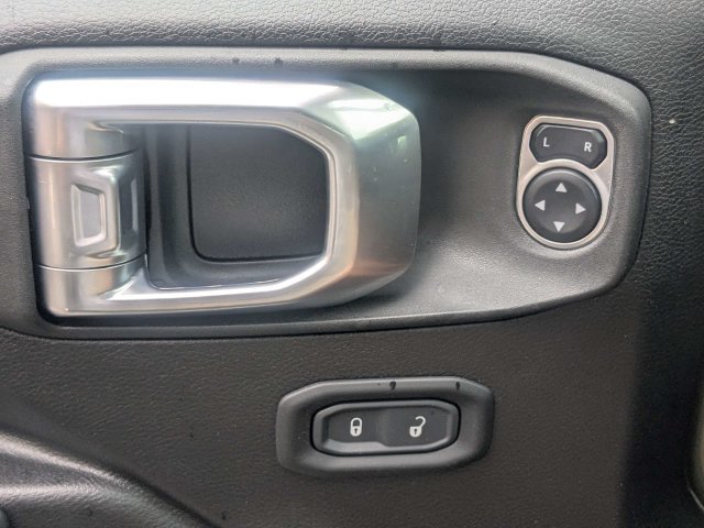 Certified Used 2023 Green Jeep Sport S image 23