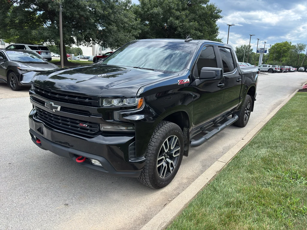 Used 2021 Black Chevrolet LT Trail Boss image 2