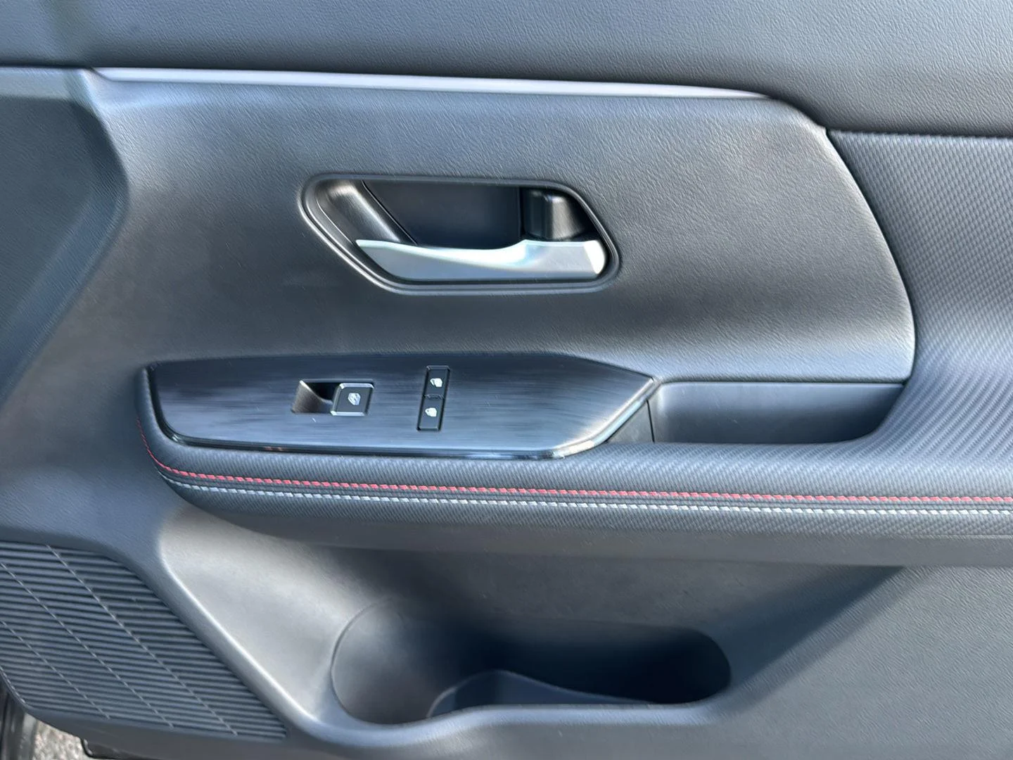 Used 2025 Gun Metallic Nissan SR image 28
