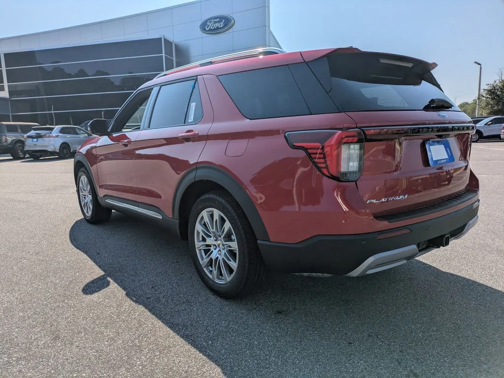 New 2026 Rapid Red Metallic Tinted Clearcoat Ford Platinum image 6