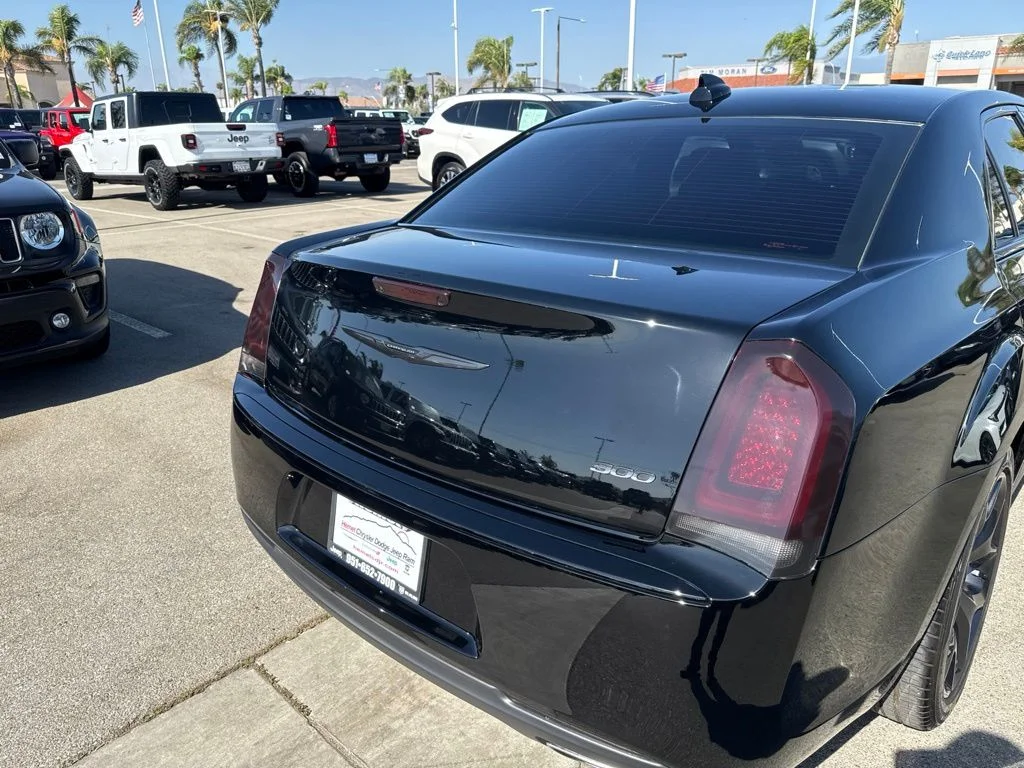 Used 2023 Black Chrysler Touring image 12