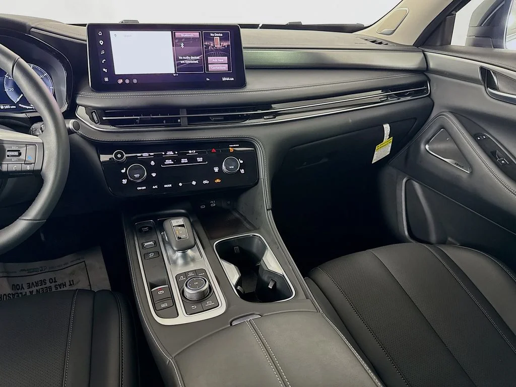 Certified Used 2026 Black INFINITI LUXE image 30