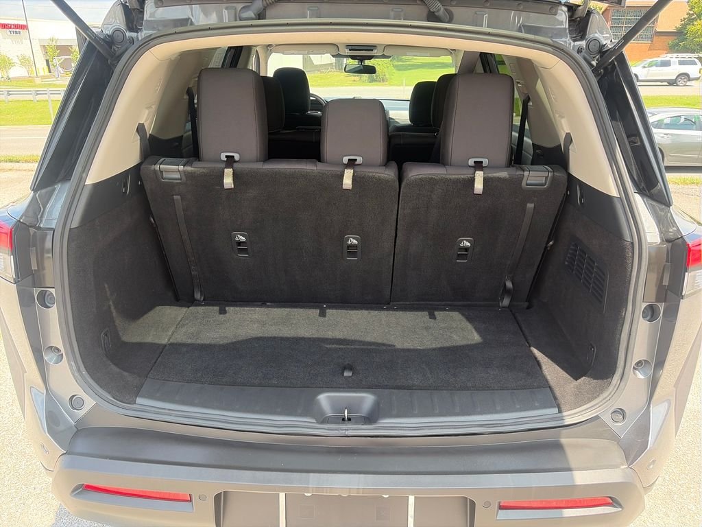 Used 2024 Gun Metallic Nissan SV image 28