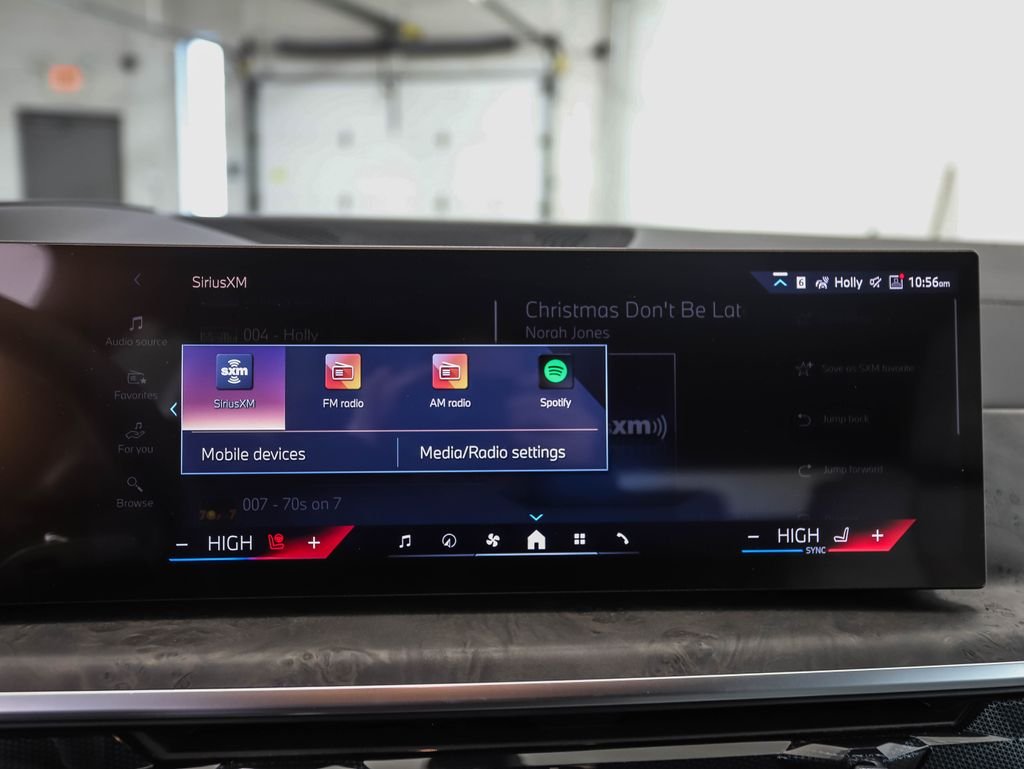 Used 2026 Gray Metallic BMW xDrive40i image 17
