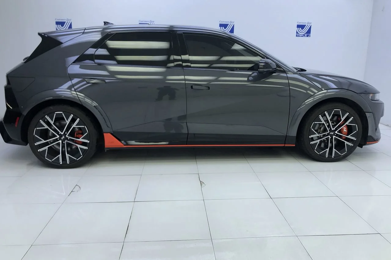 Used 2025 Ecotronic Gray Hyundai  image 5
