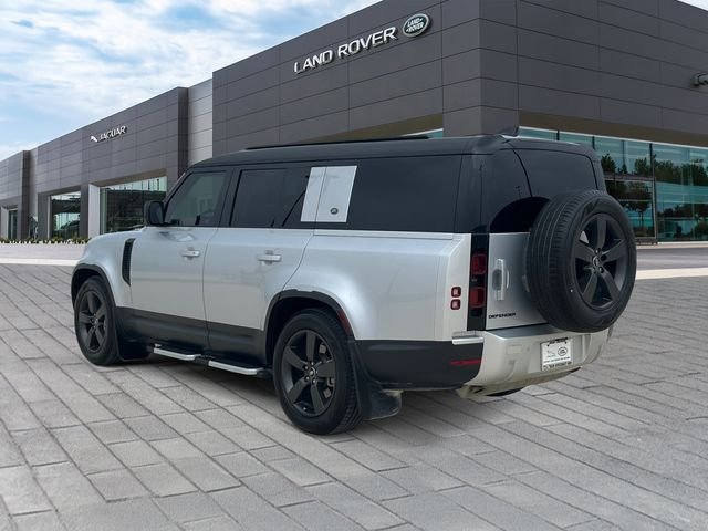 Used 2024  Land Rover S image 3