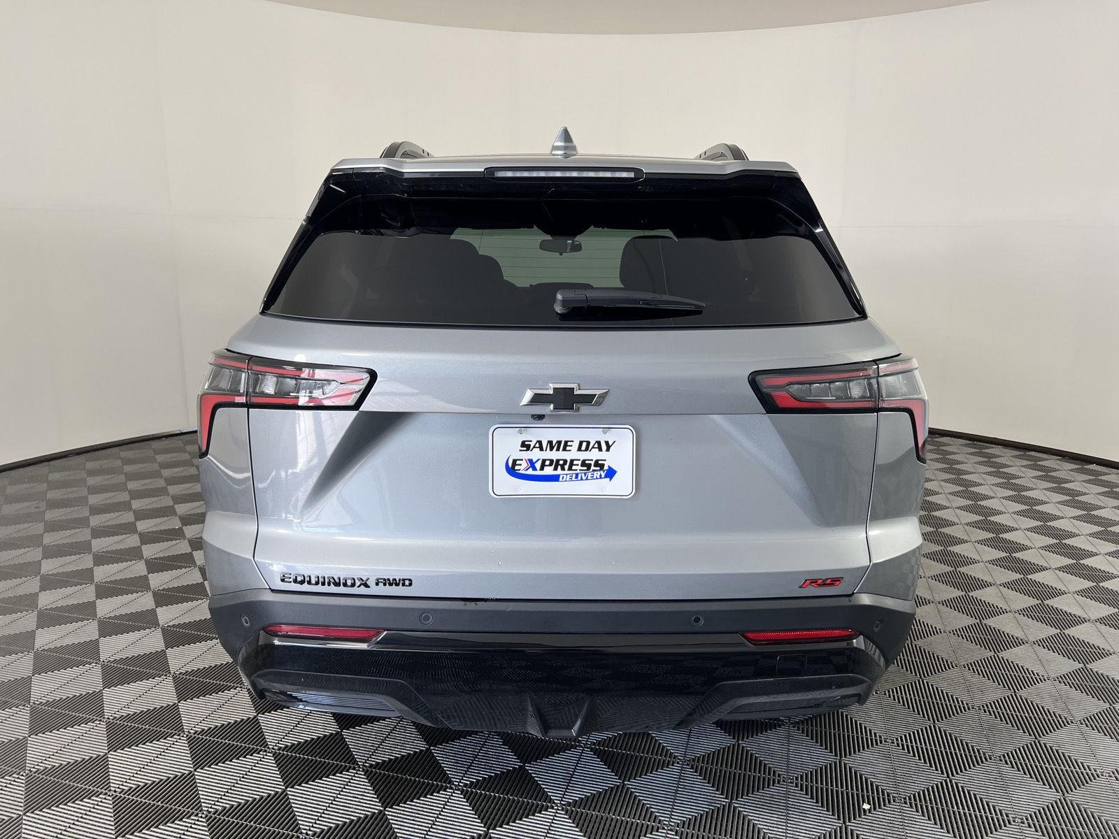 Used 2026 Sterling Gray Metallic Chevrolet AWD RS image 25