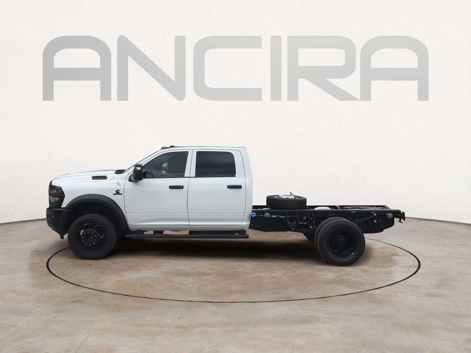 New 2026 Bright White Clearcoat RAM Tradesman image 7