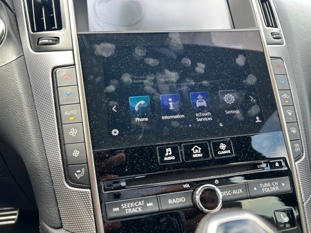 Used 2019 White INFINITI Red Sport 400 image 24