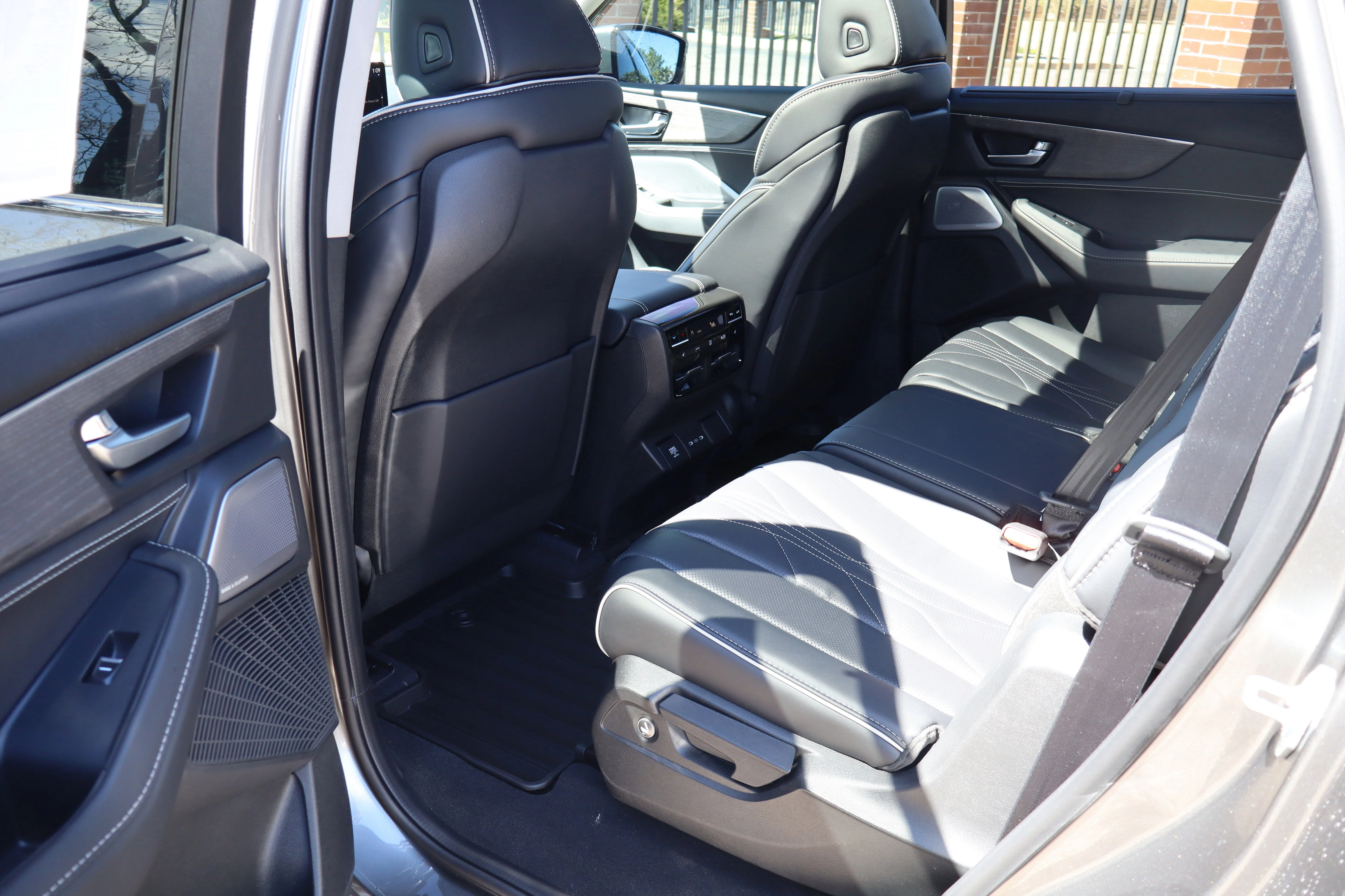 New 2026 Gray Acura w/Advance Package image 26