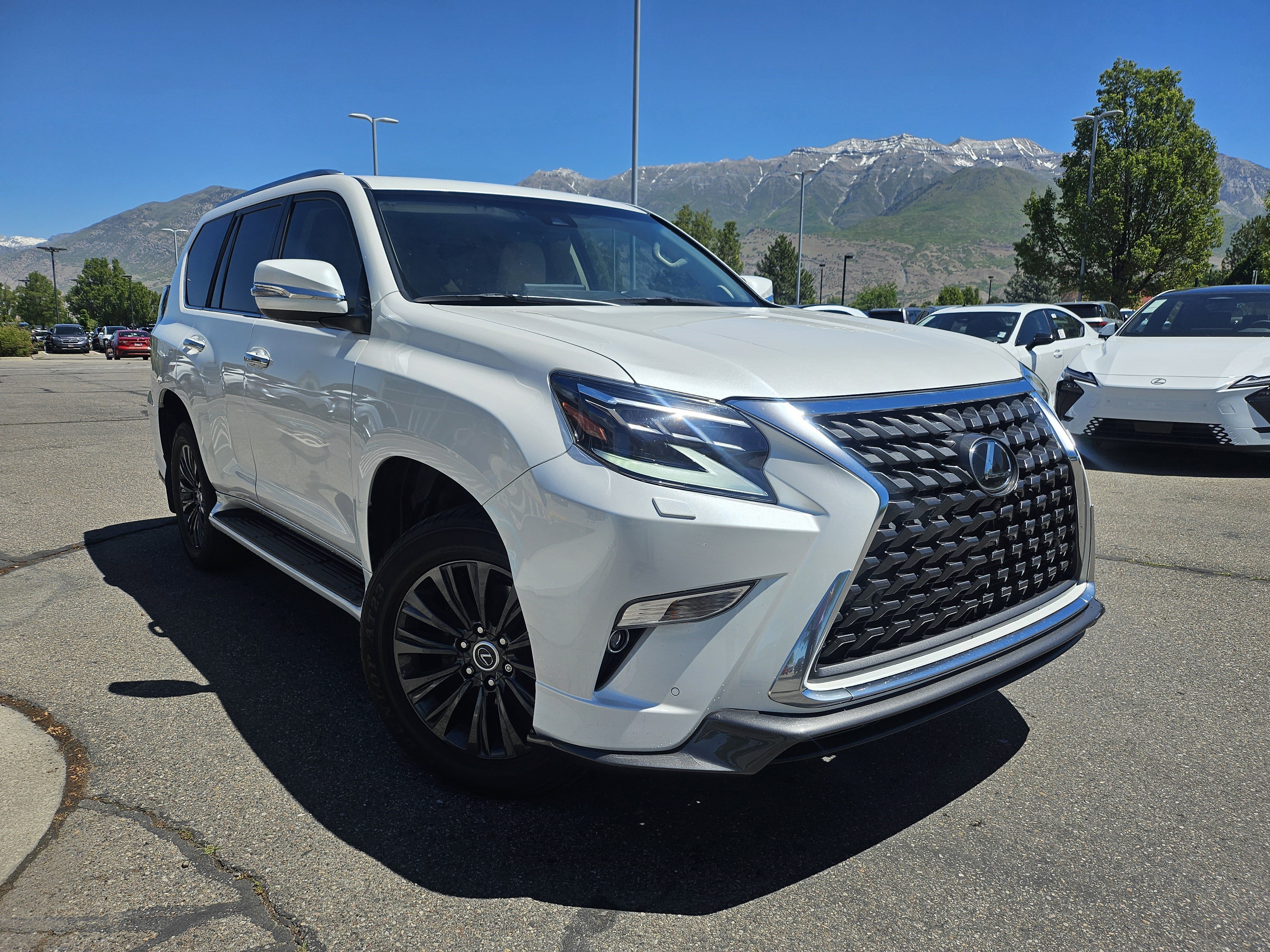 Certified Used 2023 EMINENT WHITE PEARL Lexus 460 Luxury image 3
