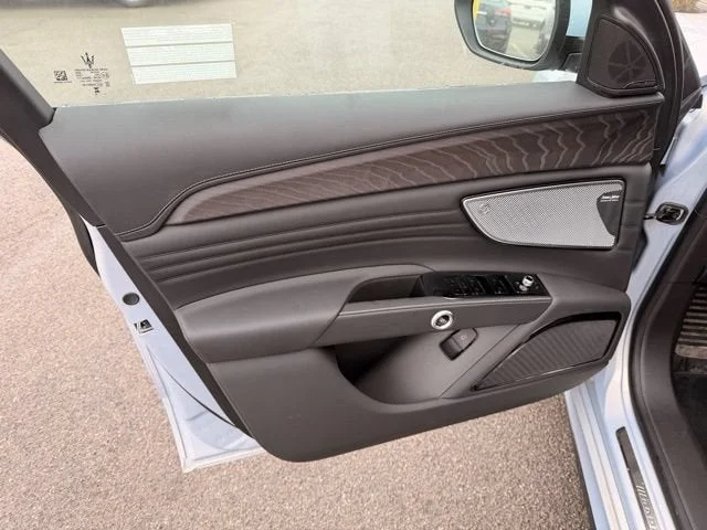 Used 2025 White Maserati Modena image 11