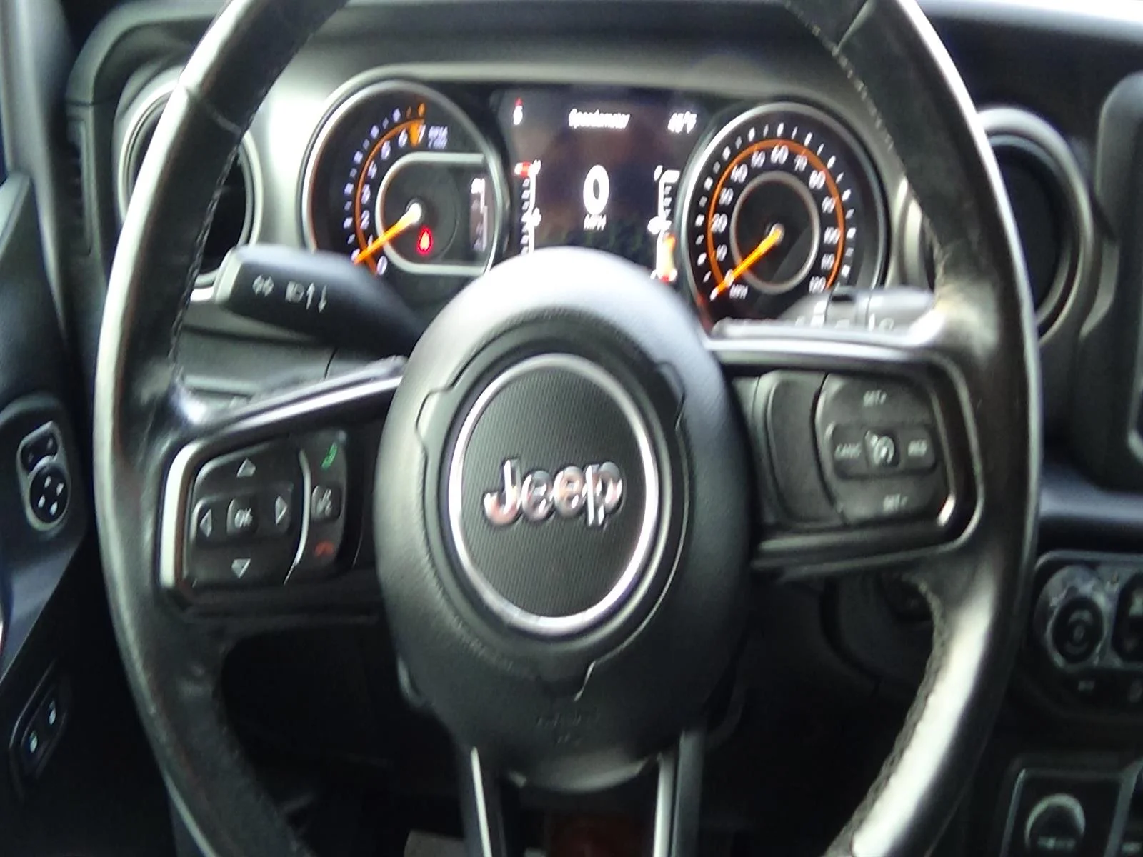 Certified Used 2019 Billet Silver Metallic Clear Coat (psc) Jeep Sport S image 18