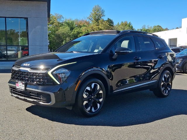 Used 2023 Black Kia X-Line image 4