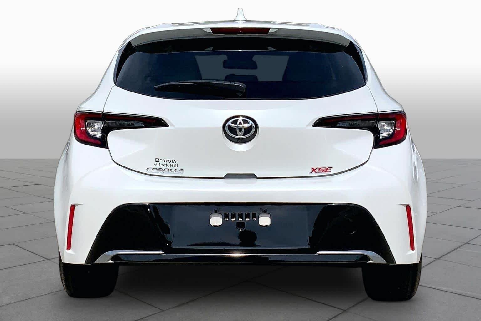 Used 2024 Wind Chill Pearl Toyota XSE image 5