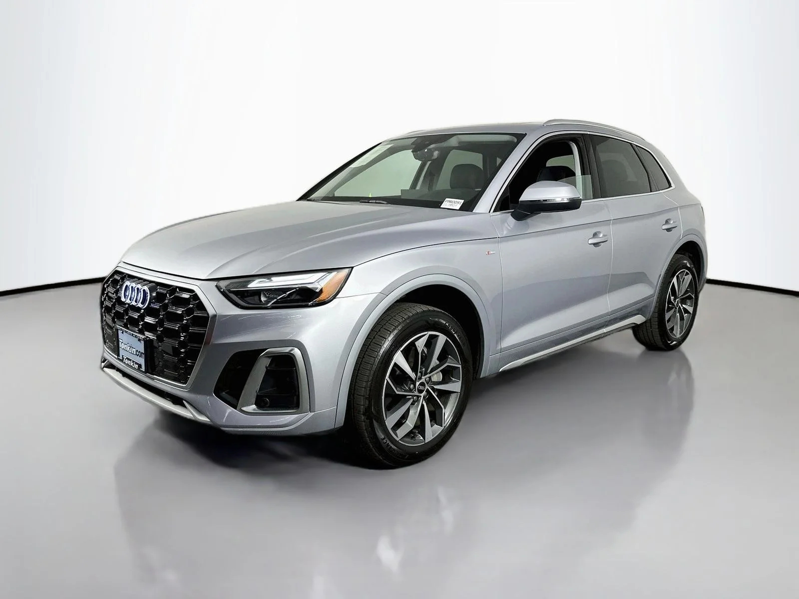 Used 2023 Silver Metallic Audi 45 S line Premium image 3