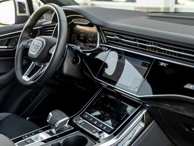 Used 2023 Satellite Silver Audi 55 Premium Plus image 39