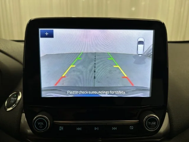 Used 2021 Black Ford SE image 28