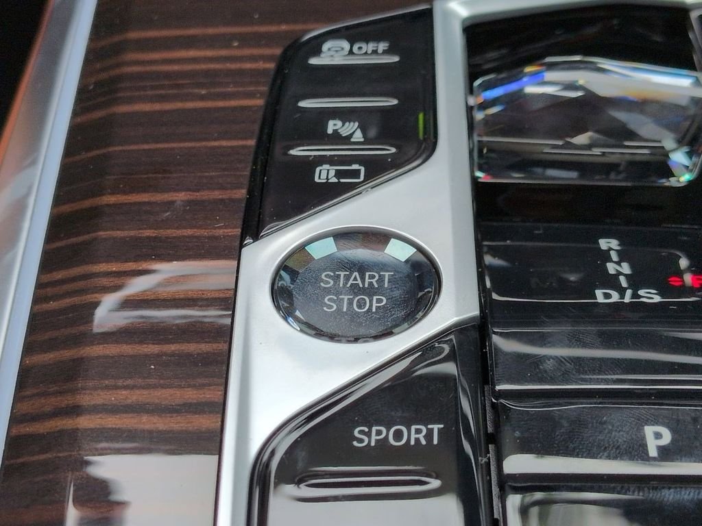 New 2026 Black Sapphire Metallic BMW xDrive50e image 29