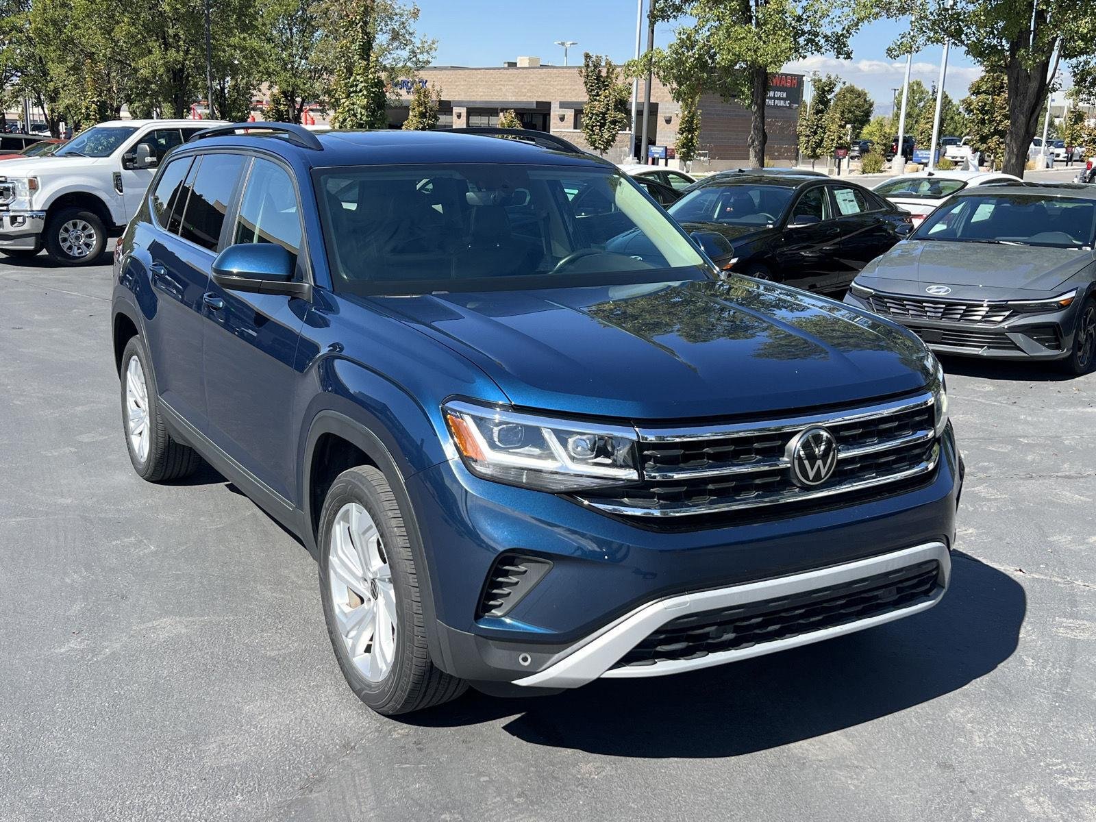2023 Volkswagen Atlas SE w/Tech - Photo 13