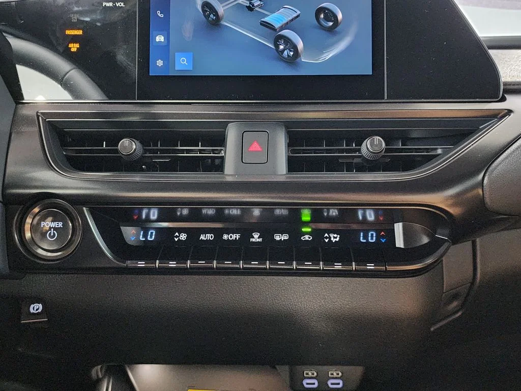 New 2026  Lexus 300h image 22
