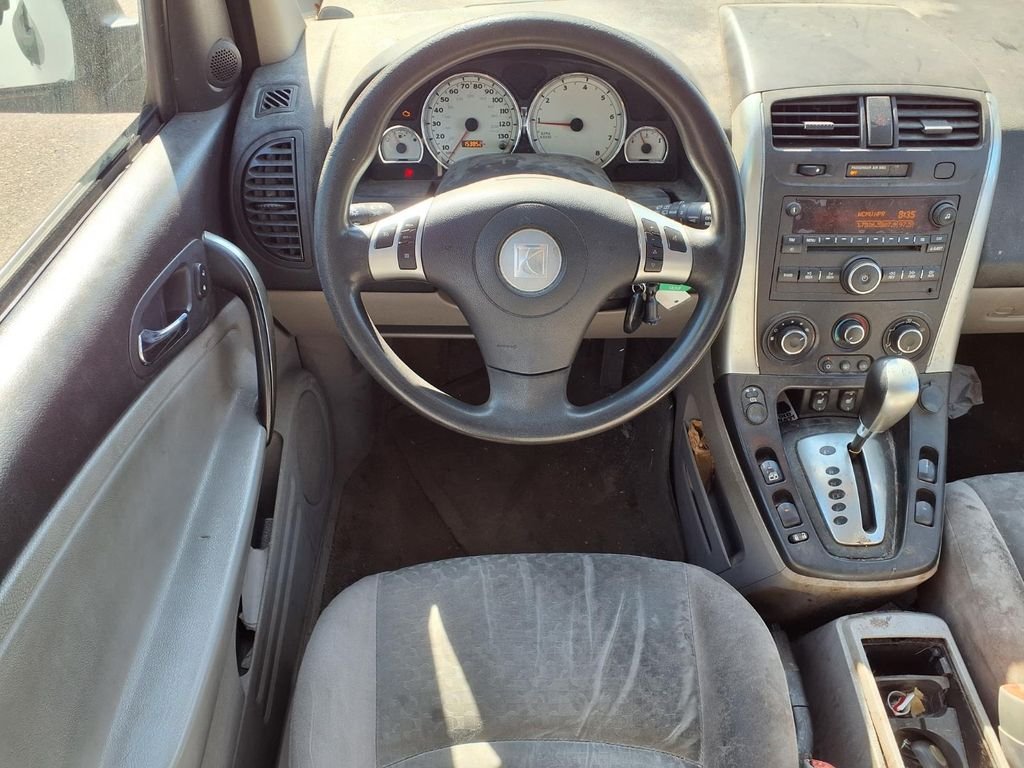 Used 2007 Silver Saturn Base image 7